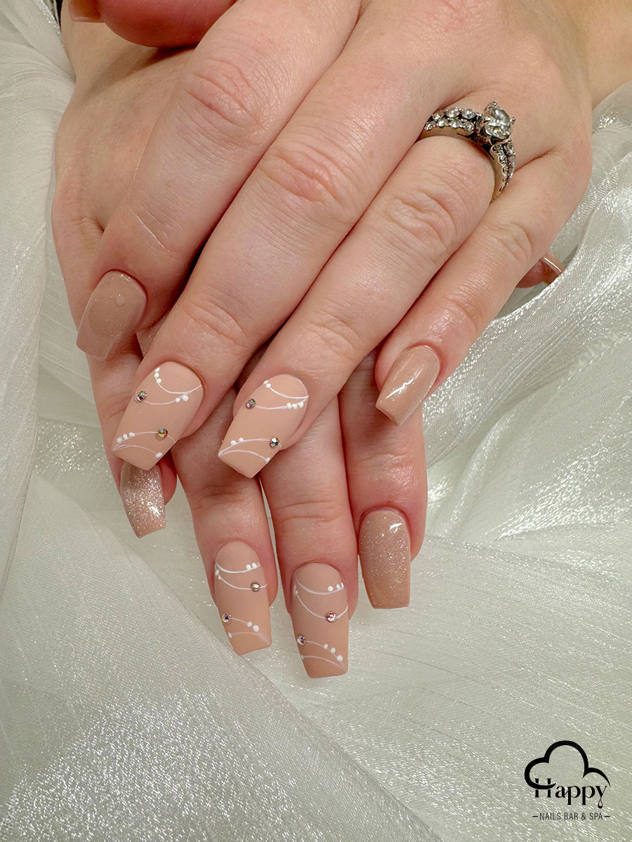 HAPPY NAILS BAR AND SPA